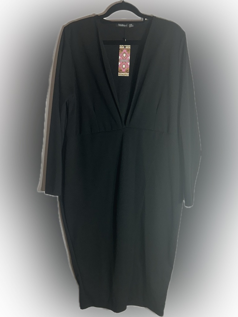 Boohoo Plus Black Plunge Midi Dress with Long Sleeves - Picture 4 of 5